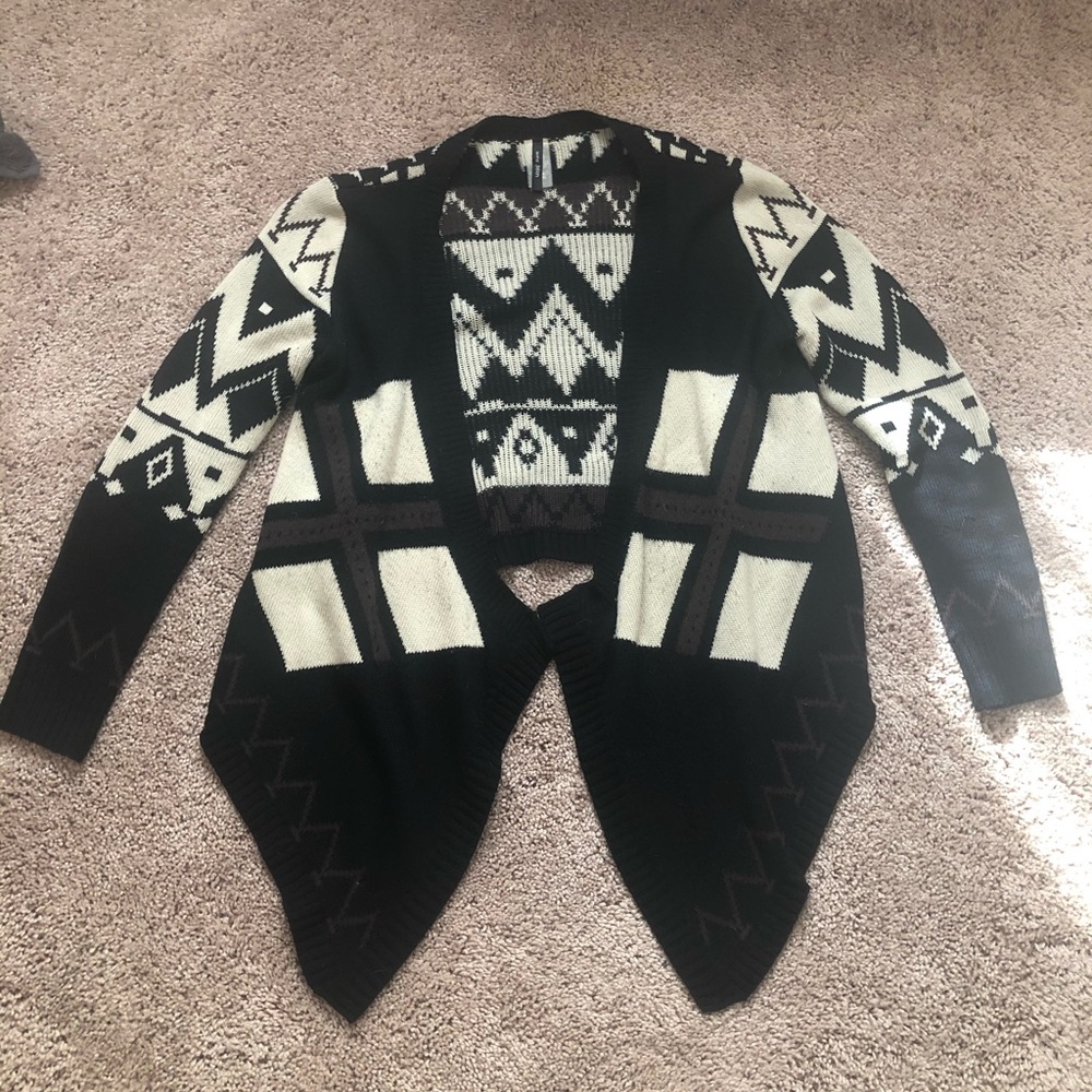 Cardigan - Picture 2 of 4
